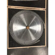 IGM Diamantový pílový kotúč na lamino a DTD, D300x3,2 d30 Z72 H.4 (Tovar bol použitý)