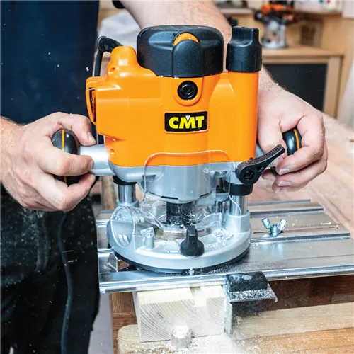 CMT 8E Horná frézka 1000 W, klieština 8 a 12mm (Tovar bol použitý)